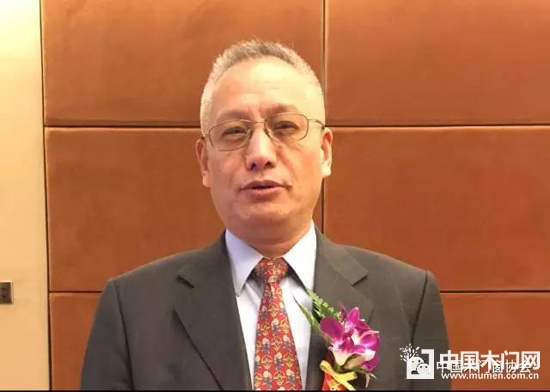 中國(guó)木材與木制品流通協(xié)會(huì)副會(huì)長(zhǎng)兼秘書長(zhǎng)李佳峰