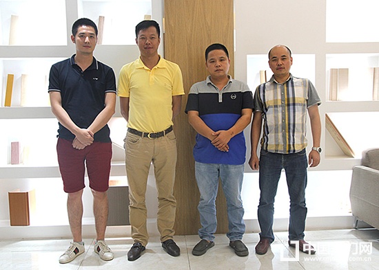 重慶創(chuàng)藝、昊誠、成都意木軒匯集木門小沙龍合影