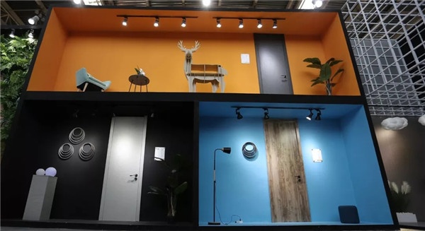 北京門(mén)展