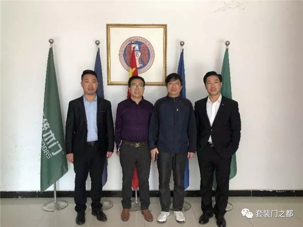 重慶市木門行業(yè)協(xié)會秘書長