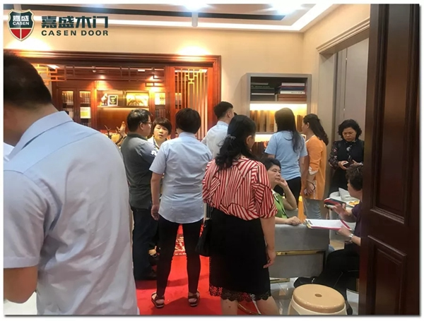 南昌嘉盛木門順利完成店面升級(jí)