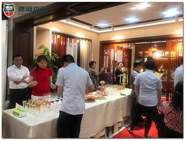 南昌嘉盛木門順利完成店面升級(jí)