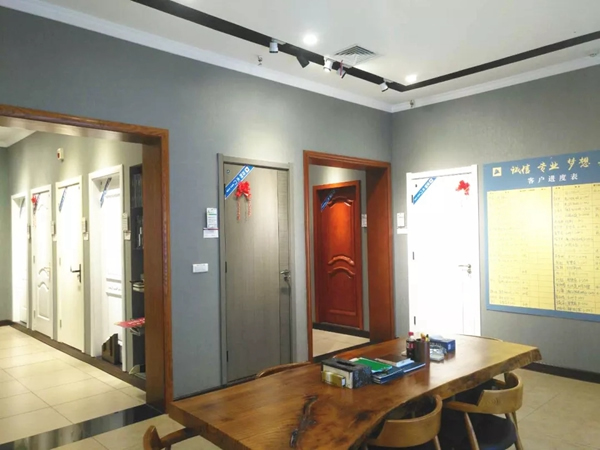 雙羽木門(mén)宜都店：服務(wù)為核 品牌先行