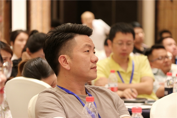 新思維·心突破·星未來丨2019年中經(jīng)銷商大會(huì)暨新品發(fā)布驚艷亮相
