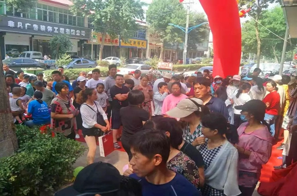八達(dá)嶺木門易縣專賣店開業(yè)活動，創(chuàng)銷量新高度