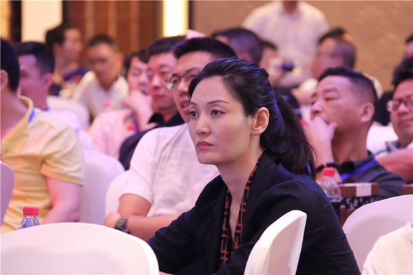 喬金斯＆云庭御邑2019年中經銷商大會暨新品發(fā)布完美落幕