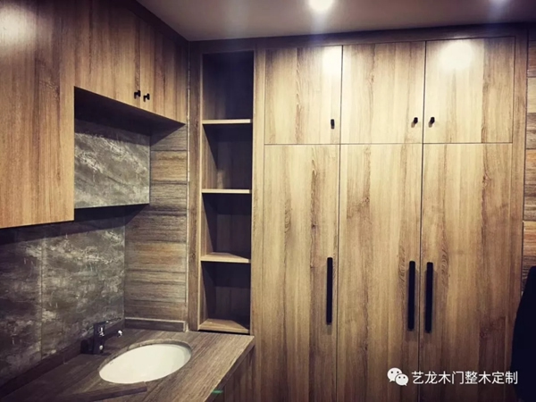 藝龍木門·全屋定制：精美柜體案例大全，美觀實(shí)用的設(shè)計感！