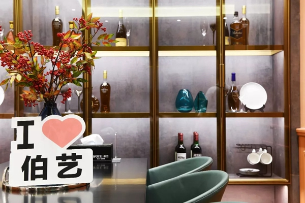 伯藝木門：實(shí)力筑造品牌，創(chuàng)新延續(xù)經(jīng)典