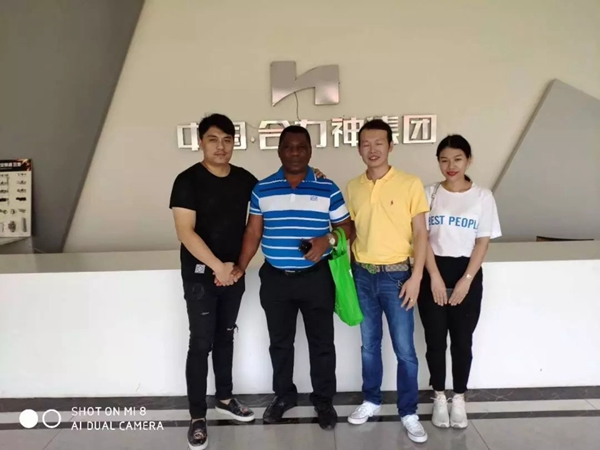 南非帕克森集團(tuán)戰(zhàn)略合作新起點，合力門業(yè)走向國際舞臺
