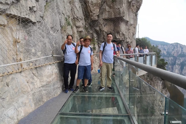 尚佰木門·整木定制客服工程部精英團隊河南之旅圓滿結束！