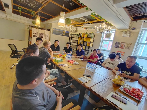 “攜手奮進(jìn) 同心共贏”霍爾茨河北核心經(jīng)銷商大會(huì)成功召開
