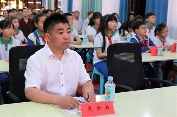 思佳木門：匯聚思佳之愛，筑夢學(xué)子未來