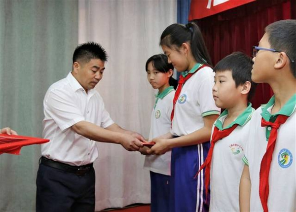 思佳木門：匯聚思佳之愛，筑夢學(xué)子未來