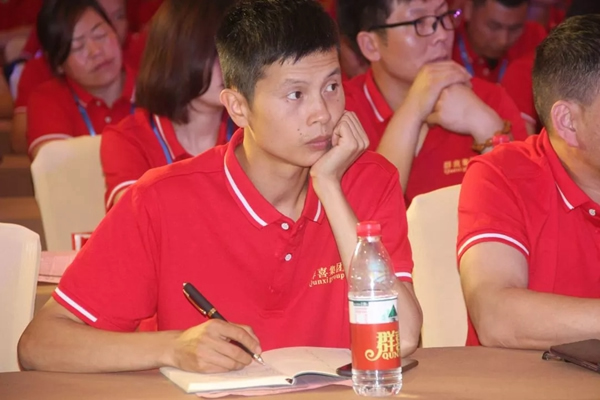 群喜木門2019新品發(fā)布會開啟無限驚喜！