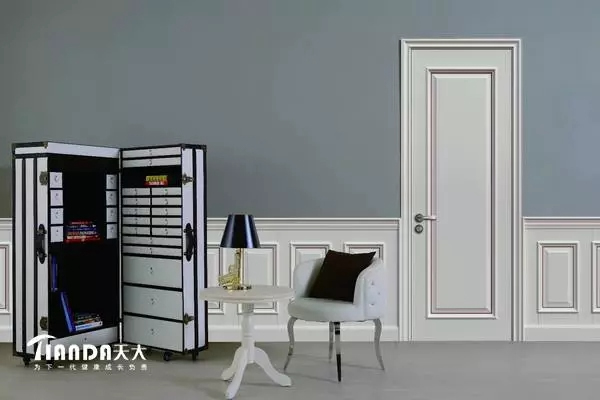 天大木門(mén)：個(gè)性鮮明的時(shí)尚簡(jiǎn)歐木門(mén)