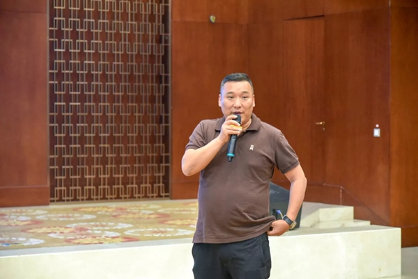 圖森整體木作中堅(jiān)俱樂(lè)部嵊州會(huì)議成功召開