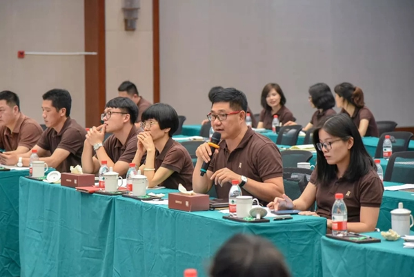 圖森整體木作中堅(jiān)俱樂(lè)部嵊州會(huì)議成功召開