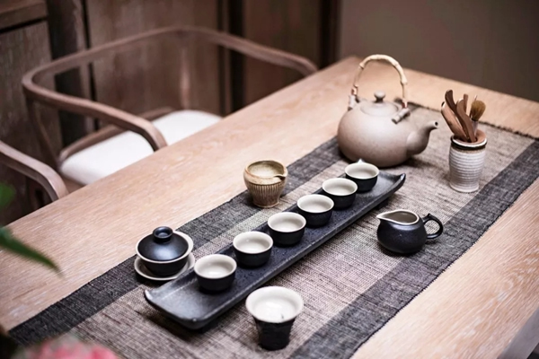 皇黎實(shí)業(yè)：越簡約，越貴氣！