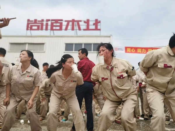 尚佰木門·整木定制2019年度生產(chǎn)中心第五屆趣味運動會圓滿落幕