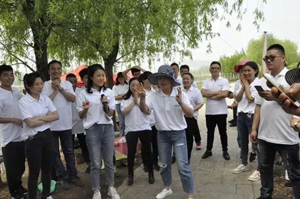 美固門窗2019春游團建活動圓滿結束，不負芳華不負卿！