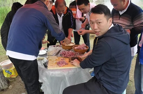 美固門窗2019春游團建活動圓滿結束，不負芳華不負卿！