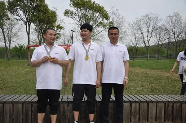 美固門窗2019春游團建活動圓滿結束，不負芳華不負卿！