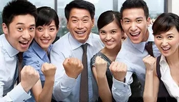 名雅居木門(mén)：試問(wèn)，人的一生要經(jīng)歷多少扇門(mén)？