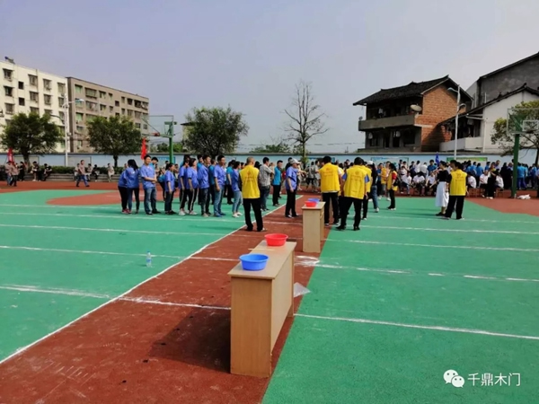 千鼎門業(yè)積極參加長壽高新區(qū)第一屆趣味運動會，增強企業(yè)凝聚力！