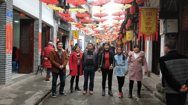 宜居木門“春回大地 走馬觀花”2019員工生日會(huì)圓滿落幕！