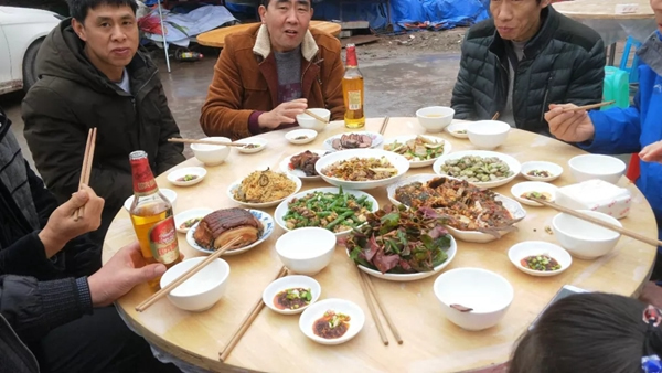 宜居木門“春回大地 走馬觀花”2019員工生日會(huì)圓滿落幕！