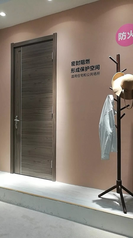 金迪木門亮相第18屆中國(guó)國(guó)際門業(yè)展，眾多新品讓家裝更健康
