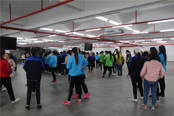 魅力女性，快樂幸福