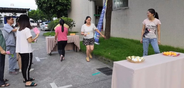 迪邦涂料舉辦2019迎中秋游園活動(dòng)并雙節(jié)放假通知