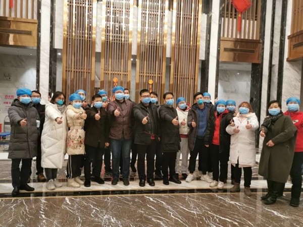 千川木門(mén)：病毒肆虐 后方有我們的身影