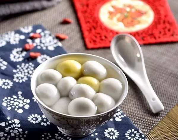永佳無(wú)漆木門(mén)祝大家元宵佳節(jié)月圓人安！
