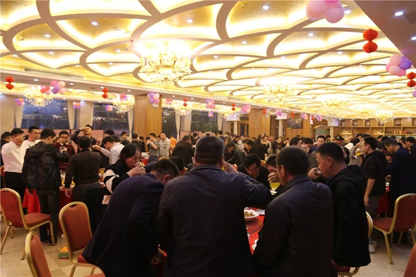 豪利集團(tuán)“同心共濟(jì) · 厚蓄進(jìn)激”2019年會(huì)燃情落幕