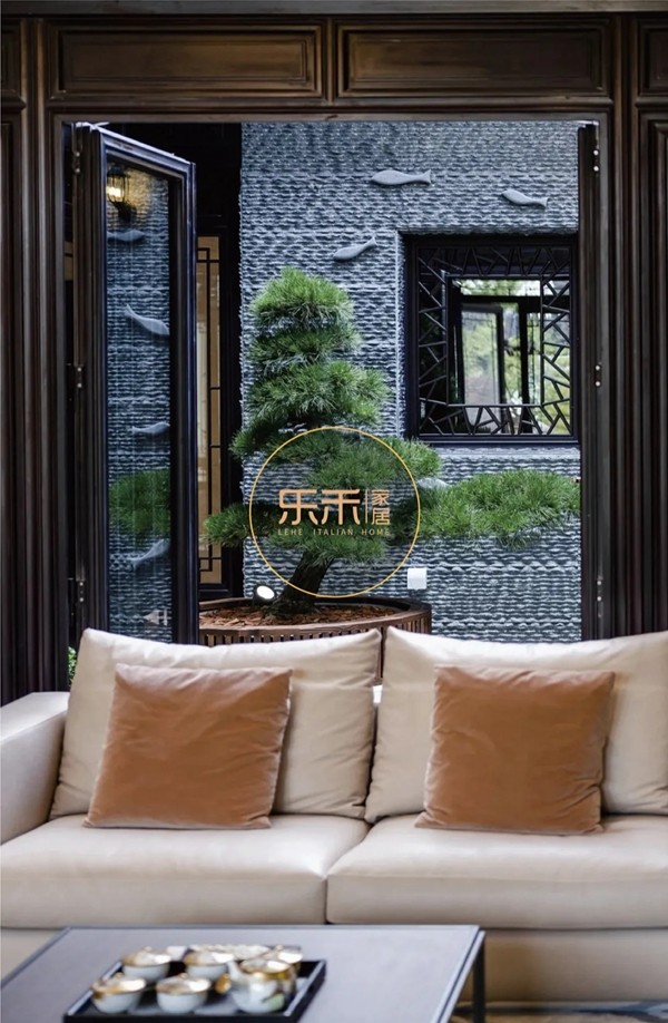 樂禾家居：現(xiàn)代中式 東方風(fēng)韻氤氳縈繞