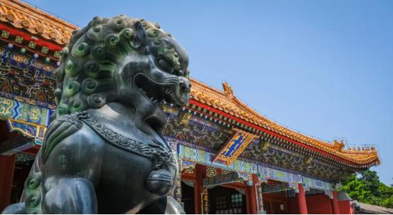 東成紅木?素刻生活 創(chuàng)造當(dāng)代中式理想居所空間