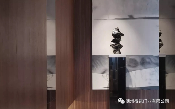得諾木門：溫潤(rùn)優(yōu)雅的咖啡色家居 冬季里的一抹暖色調(diào)