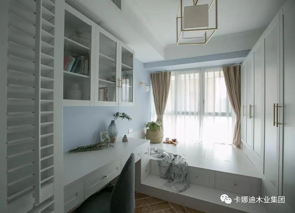 卡娜迪木門：輕奢北歐營造輕盈浪漫的小資情調(diào)