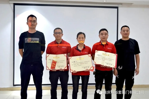入職門檻低卻月入過萬的工作，他入行兩年就從月薪3000漲到月薪3W！