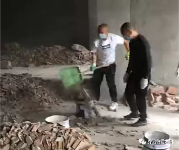喬治伯爵力量鼓斗志，凝心聚力建新店！