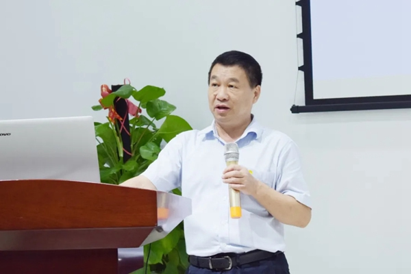 展辰新材：精進專業(yè)能力 打造特色品牌服務