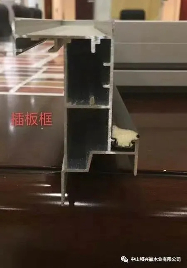 和興贏木業(yè)全新鋁木門實拍圖
