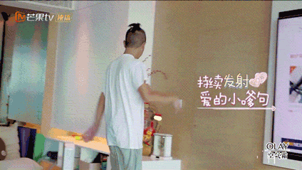 樂事木門：隱形門這樣設(shè)計，讓你連門都找不到