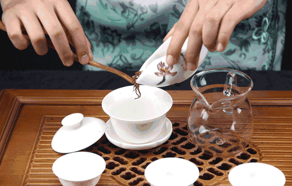 A8空間極簡(jiǎn)定制：一茶、一書，一“室”界，至簡(jiǎn)至美
