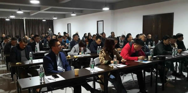 特威步＆唐朝樓梯2020經(jīng)銷(xiāo)商新工廠見(jiàn)面會(huì)成功舉行
