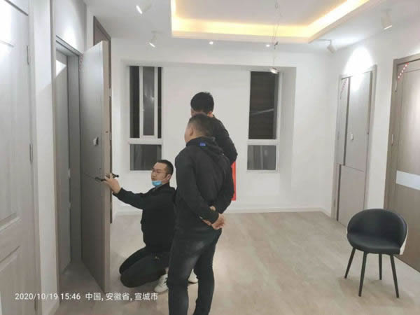 樂事木門實地到店進行經(jīng)銷商開業(yè)培訓(xùn)