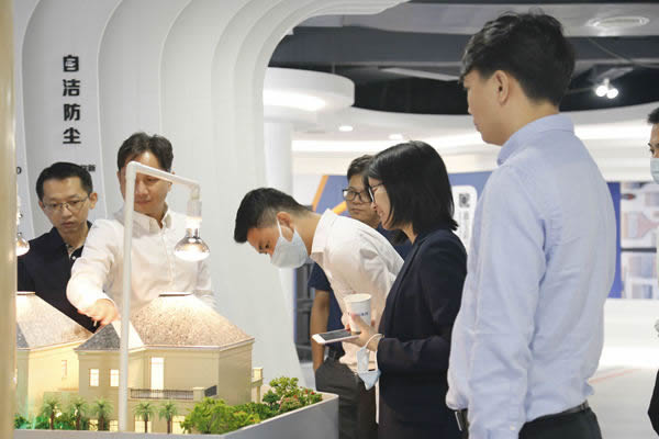深圳家具協(xié)會蒞臨嘉寶莉參觀交流，雙方將為行業(yè)帶來新驚喜