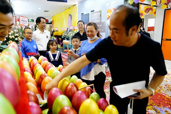 帝贊深圳龍崗店盛大開業(yè)！專業(yè)定制輕奢鋁木門